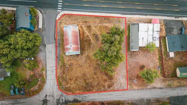 11925 N MARKET St, Mead, WA 99218