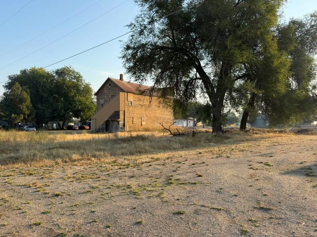 11925 N MARKET St, Mead, WA 99218