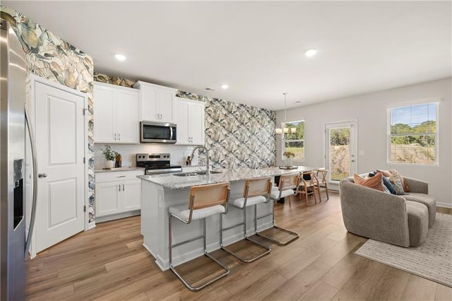 606 Trabert Avenue Avenue, Conyers, GA 30094