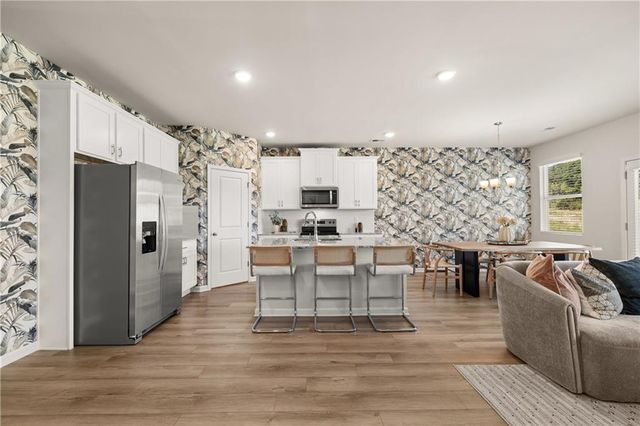 606 Trabert Avenue Avenue, Conyers, GA 30094