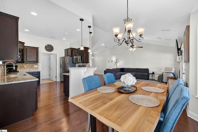 11 Cedarcrest Court, Simpsonville, SC 29680