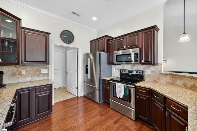 11 Cedarcrest Court, Simpsonville, SC 29680