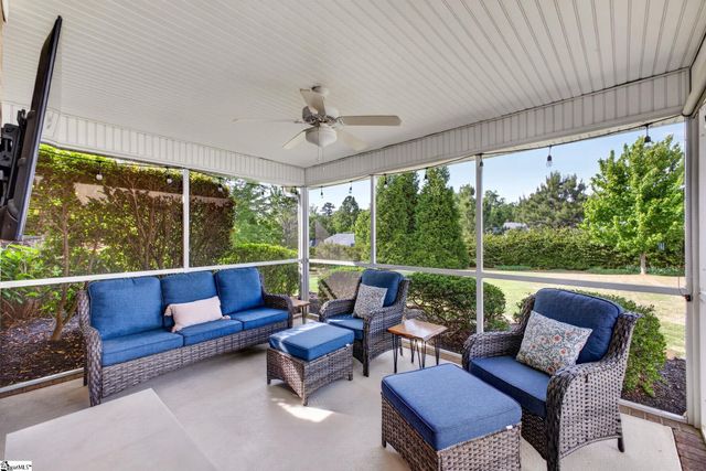 11 Cedarcrest Court, Simpsonville, SC 29680