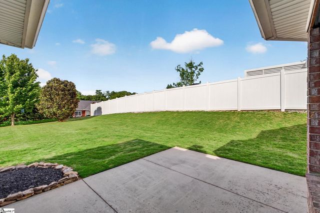 11 Cedarcrest Court, Simpsonville, SC 29680