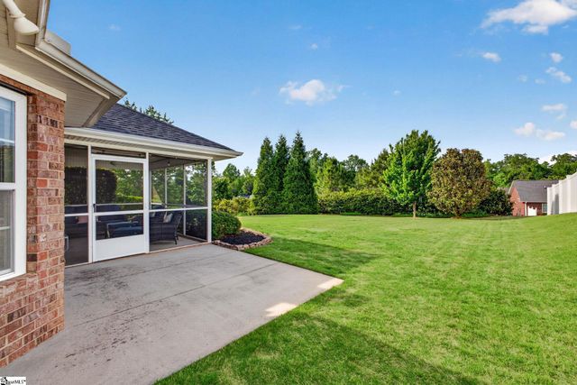 11 Cedarcrest Court, Simpsonville, SC 29680