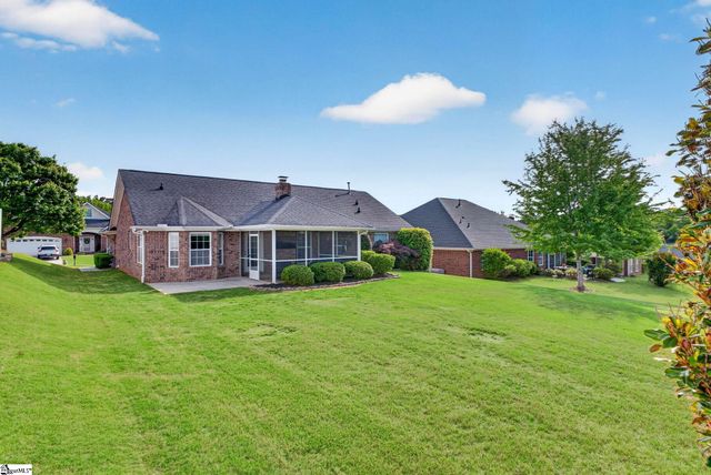 11 Cedarcrest Court, Simpsonville, SC 29680