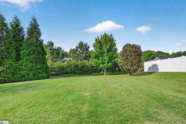11 Cedarcrest Court, Simpsonville, SC 29680