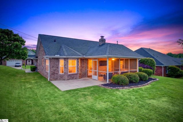 11 Cedarcrest Court, Simpsonville, SC 29680
