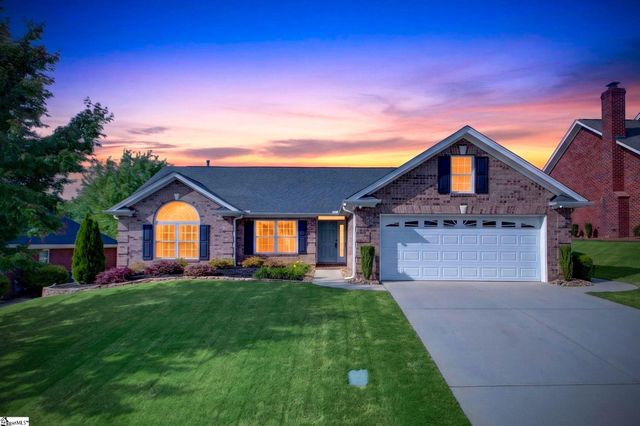 11 Cedarcrest Court, Simpsonville, SC 29680