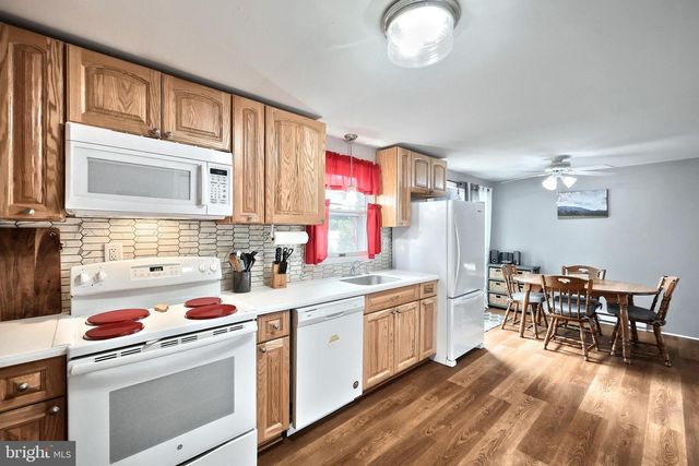 21 BONNIEFIELD CIR, Gettysburg, PA 17325