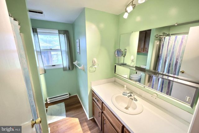 21 BONNIEFIELD CIR, Gettysburg, PA 17325