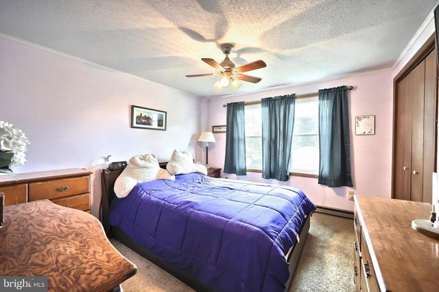 21 BONNIEFIELD CIR, Gettysburg, PA 17325