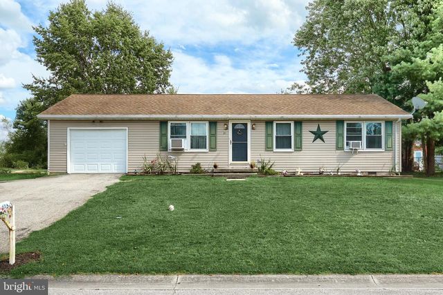 21 BONNIEFIELD CIR, Gettysburg, PA 17325