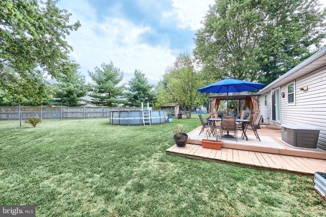 21 BONNIEFIELD CIR, Gettysburg, PA 17325