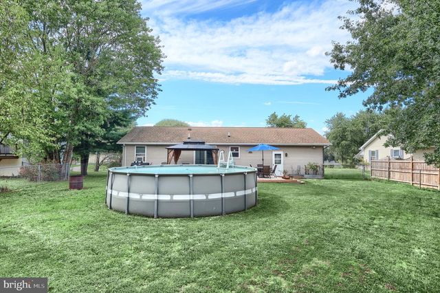 21 BONNIEFIELD CIR, Gettysburg, PA 17325