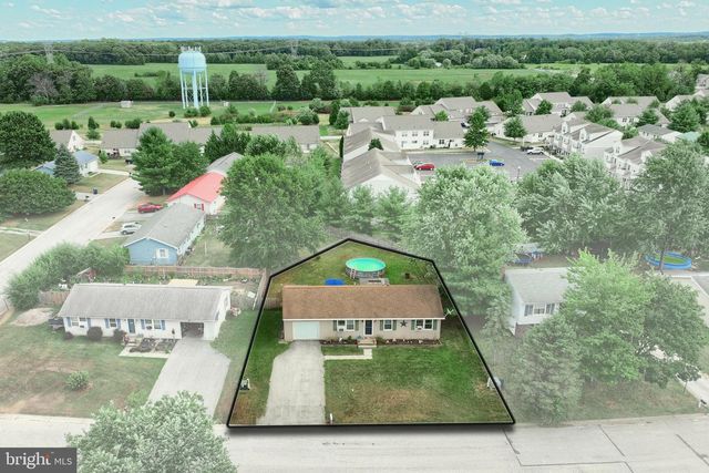 21 BONNIEFIELD CIR, Gettysburg, PA 17325