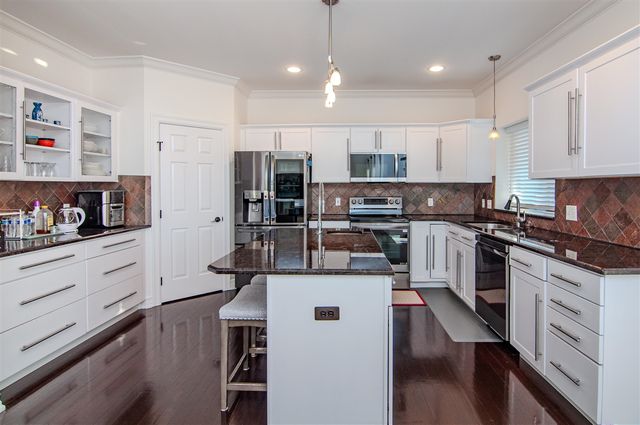 7764 Pietrasiuk Court, Ypsilanti, MI 48197