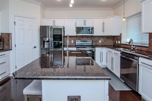 7764 Pietrasiuk Court, Ypsilanti, MI 48197