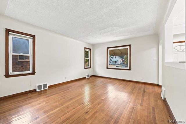 5053 Hereford Street, Detroit, MI 48224