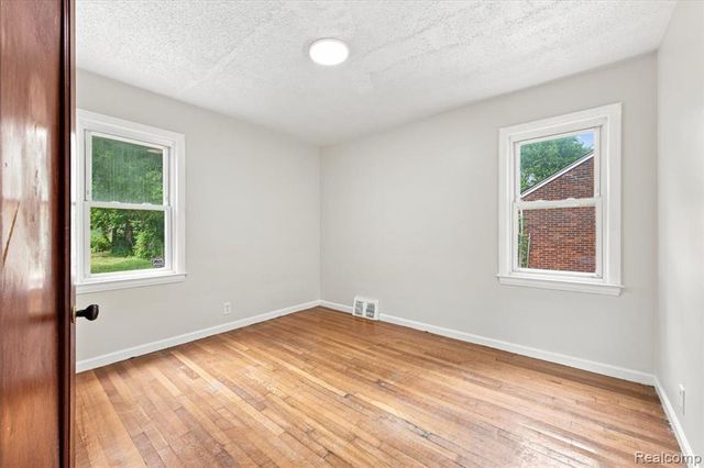 5053 Hereford Street, Detroit, MI 48224
