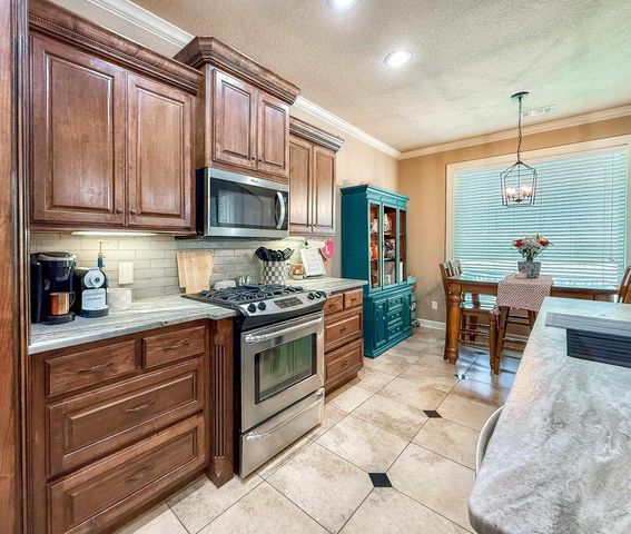 542 Scarlet Oaks Drive, Benton, AR 72019