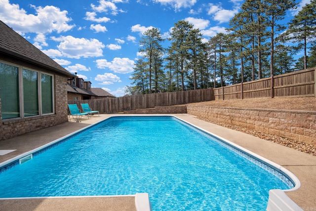 542 Scarlet Oaks Drive, Benton, AR 72019