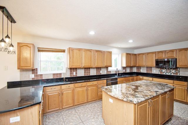 1333 Cross Creek Drive, Goshen Twp, OH 45140