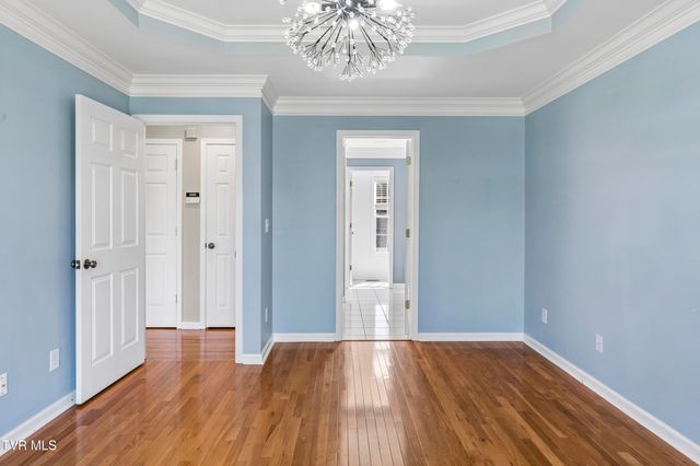 17 Taylor Ridge Court, Johnson City, TN 37601