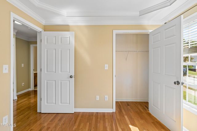 17 Taylor Ridge Court, Johnson City, TN 37601