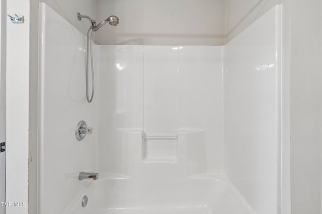 17 Taylor Ridge Court, Johnson City, TN 37601