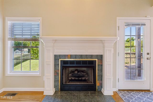 17 Taylor Ridge Court, Johnson City, TN 37601
