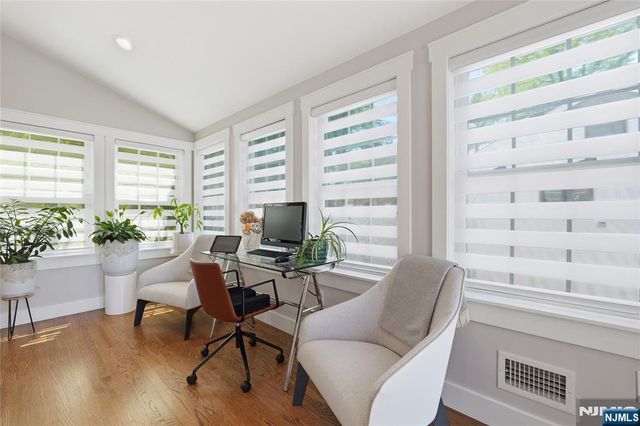 307 Farview Avenue, Paramus, NJ 07652