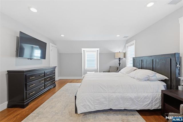 307 Farview Avenue, Paramus, NJ 07652