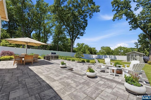 307 Farview Avenue, Paramus, NJ 07652