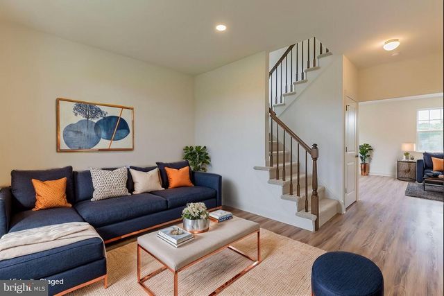 449 TYLERS MILL RD, Sewell, NJ 08080