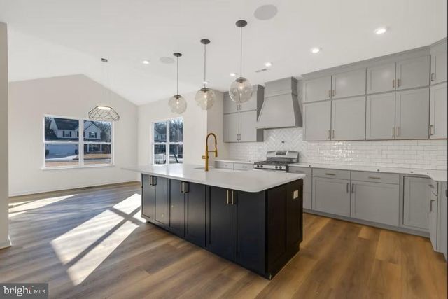 449 TYLERS MILL RD, Sewell, NJ 08080