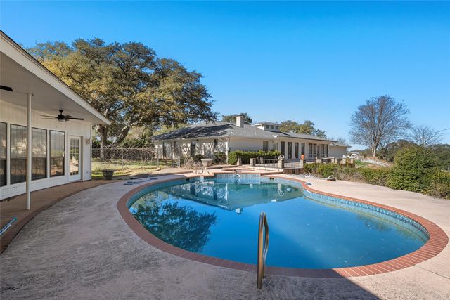 544 Lusk Creek Road, Eddy, TX 76524