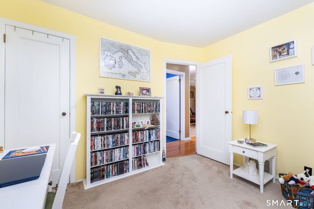 33 Winter Street, Plainville, CT 06062