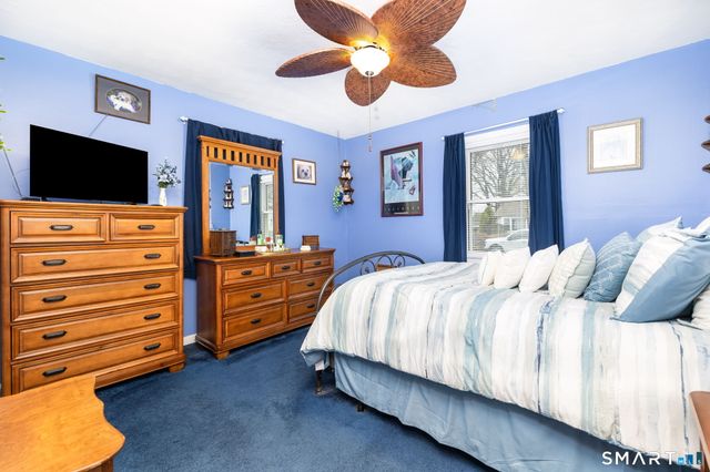 33 Winter Street, Plainville, CT 06062