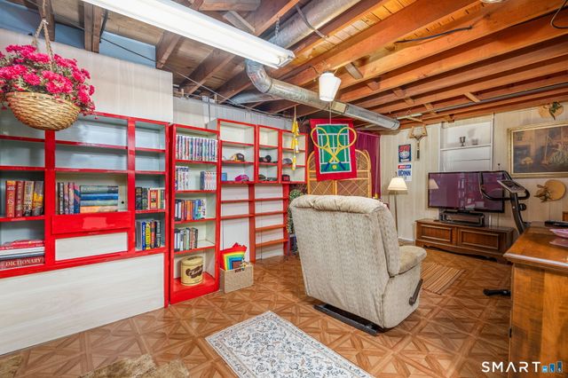 33 Winter Street, Plainville, CT 06062