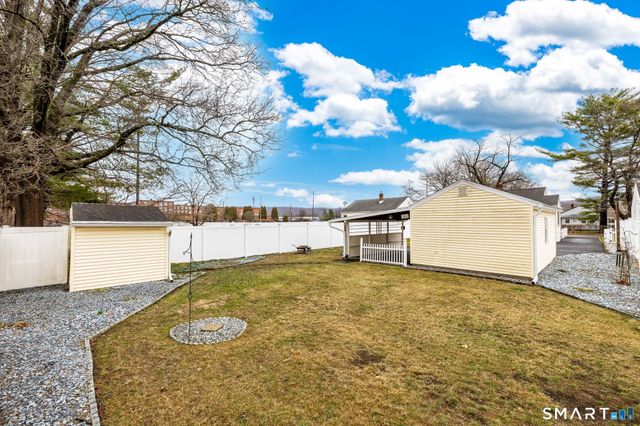 33 Winter Street, Plainville, CT 06062