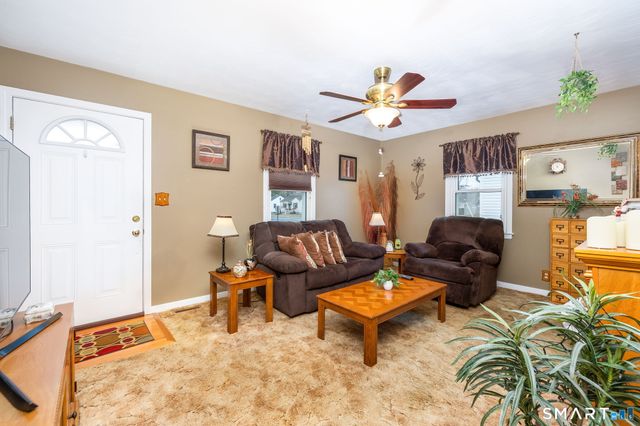 33 Winter Street, Plainville, CT 06062