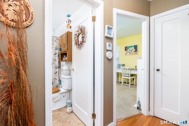 33 Winter Street, Plainville, CT 06062