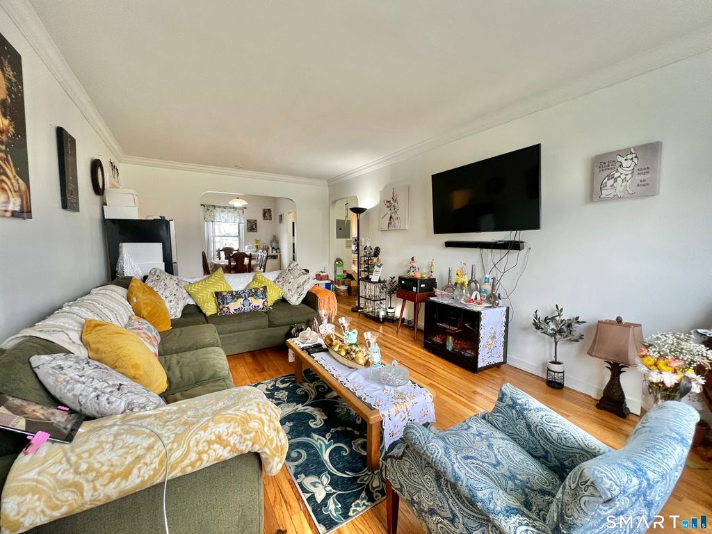 118 Woodside Green 1A, Stamford, CT 06905