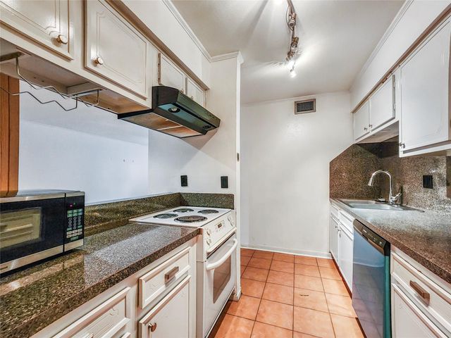 3131 Cummins Street 15, Houston, TX 77027