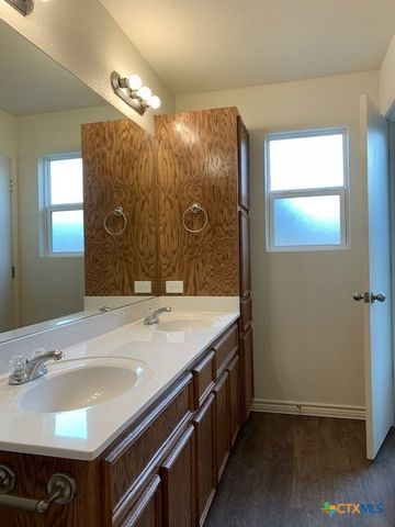 305 Olaf Drive, Temple, TX 76504