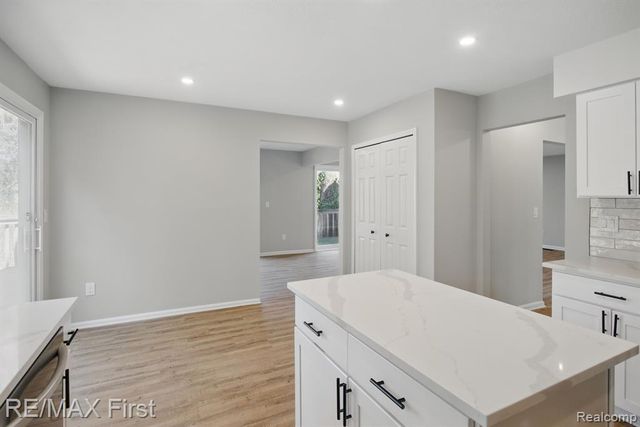 6620 Red Cedar Lane, West Bloomfield, MI 48324