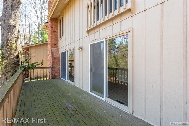 6620 Red Cedar Lane, West Bloomfield, MI 48324