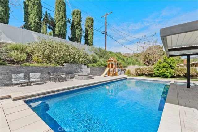 6619 Franrivers Avenue, West Hills, CA 91307