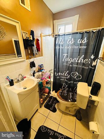 1000 N 43RD ST, Philadelphia, PA 19104